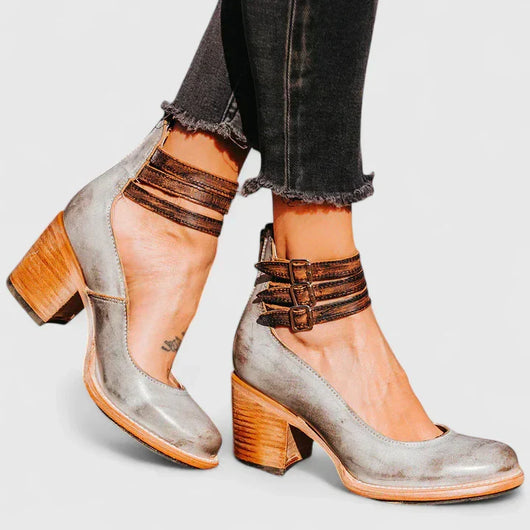 Janelis | Elegant Block Heel Pumps