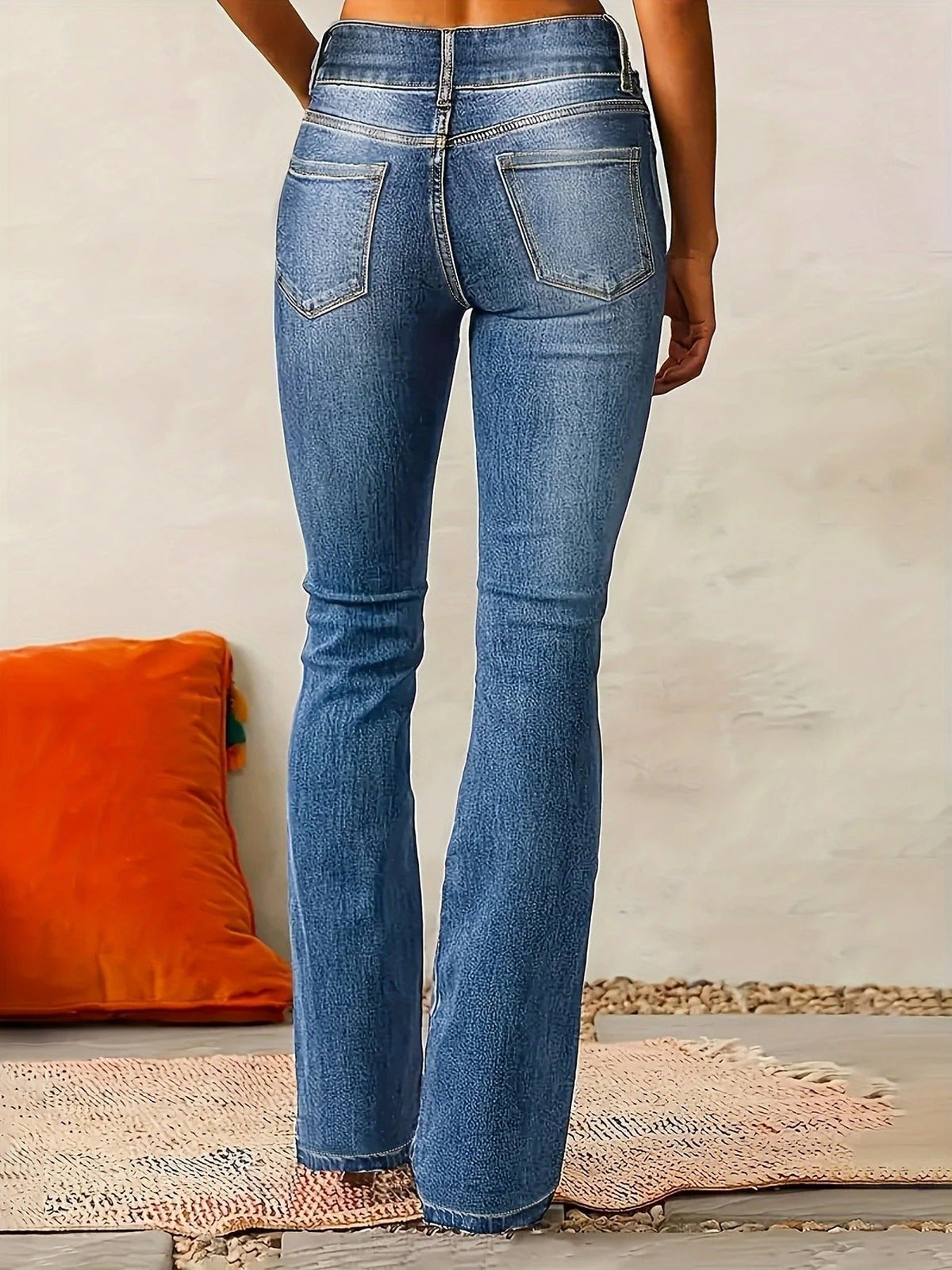 Annika High-Waist Flared Jeans